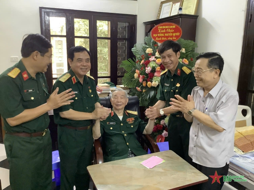 Vị tướng “làm giàu, đánh thắng”