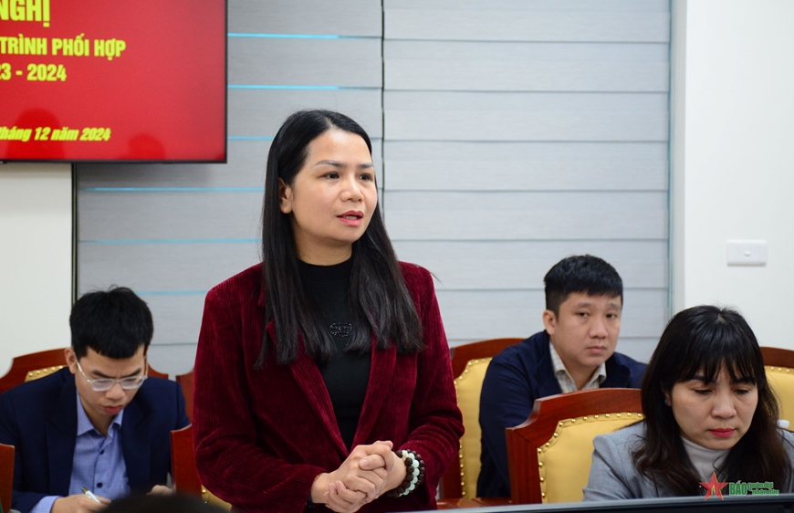 Phối hợp đấu tranh ngăn chặn thông tin xấu độc trên không gian mạng
