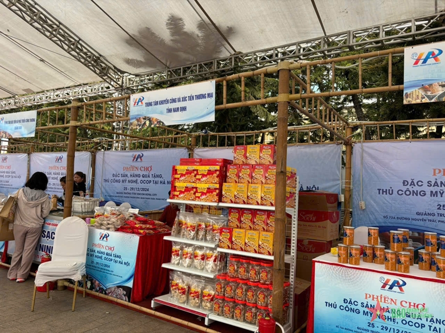 Phiên chợ đặc sản, hàng quà tặng, thủ công mỹ nghệ, OCOP tại Hà Nội