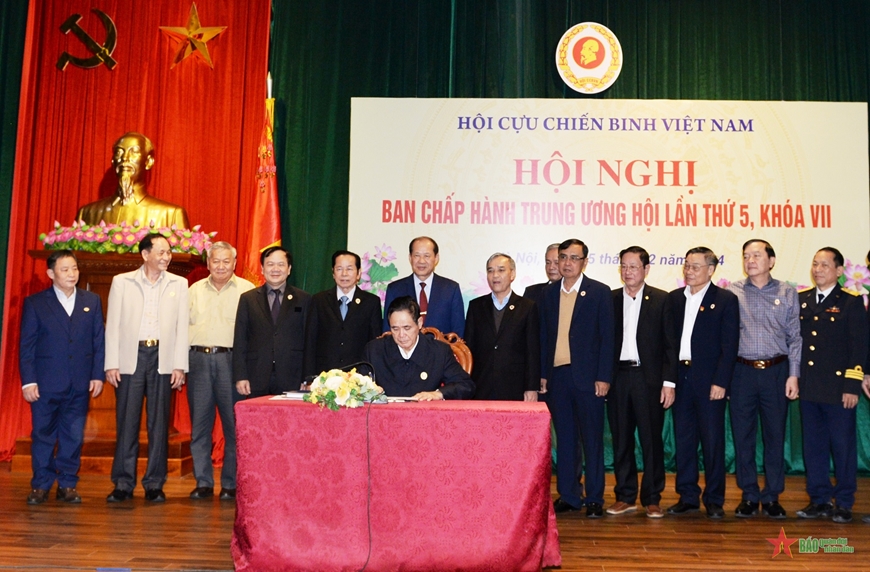 Hội Cựu chiến binh Việt Nam tích cực triển khai và hoàn thành tốt nhiệm vụ công tác hội