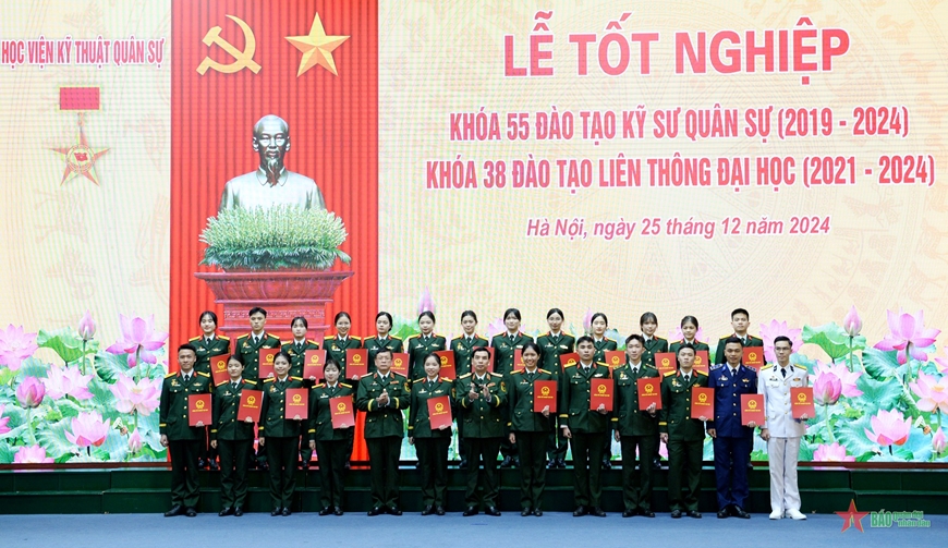 Học viện Kỹ thuật Quân sự tổ chức Lễ tốt nghiệp cho 390 học viên
