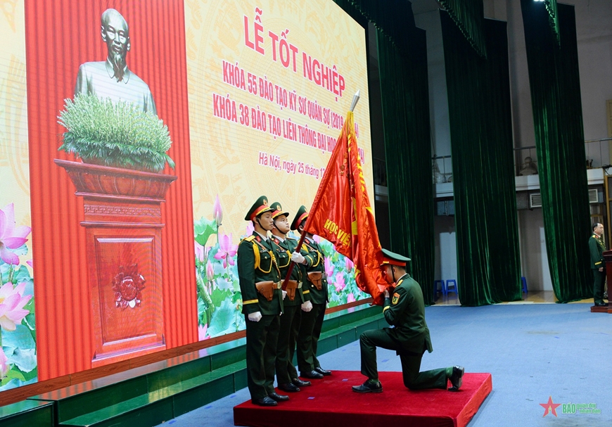 Học viện Kỹ thuật Quân sự tổ chức Lễ tốt nghiệp cho 390 học viên