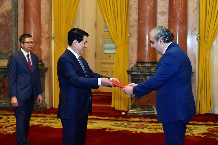 Chủ tịch nước Lương Cường tiếp Đại sứ các nước trình quốc thư