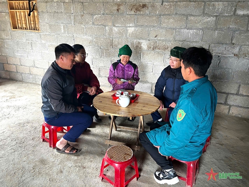 Vùng cao Mèo Vạc nỗ lực mang mái ấm đến với hộ nghèo dịp tết