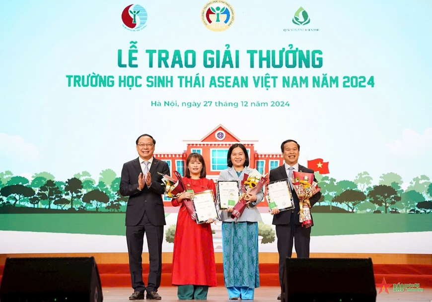 Trao Giải thưởng Trường học sinh thái ASEAN Việt Nam năm 2024