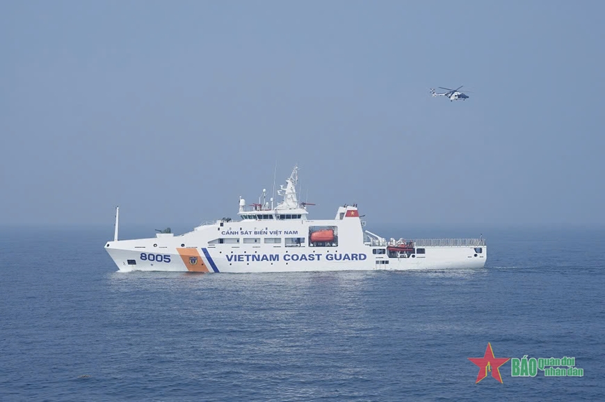 Cảnh sát biển Việt Nam và Lực lượng Bảo vệ bờ biển Ấn Độ phối hợp luyện tập xử trí tình huống khẩn cấp