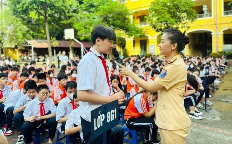 Góc nhìn giáo dục: Xây dựng văn hóa giao thông cho học sinh