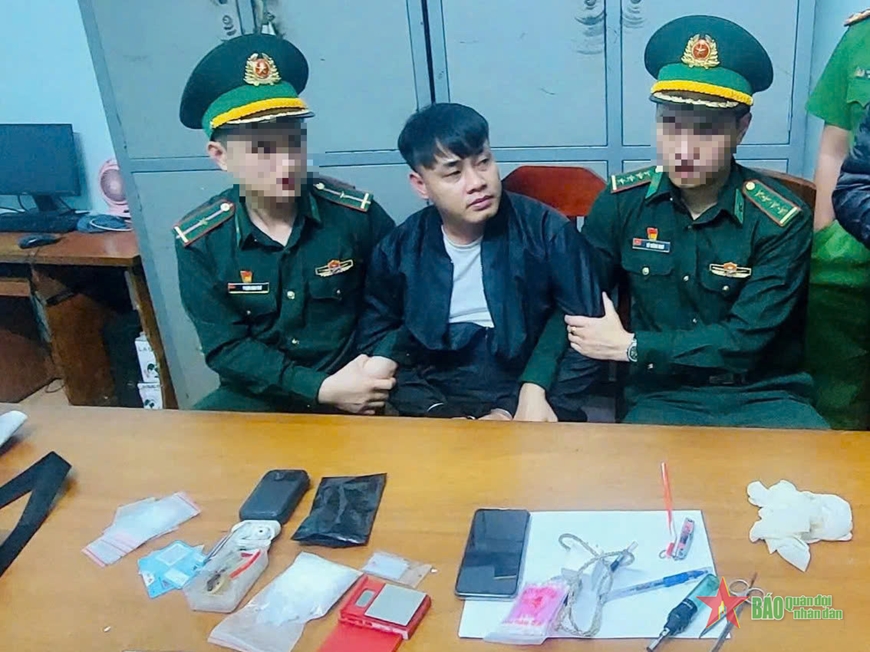 Liên tiếp bắt giữ các đối tượng tàng trữ trái phép chất ma túy