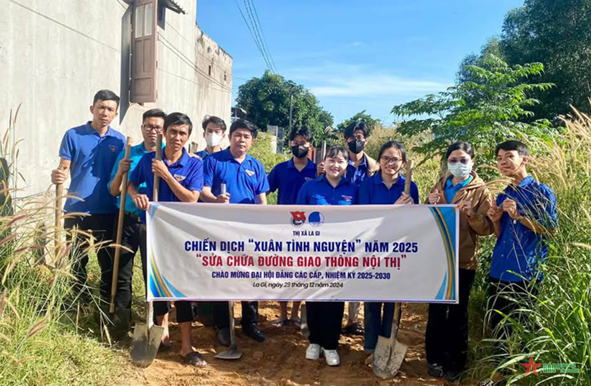 Tuổi trẻ Bình Thuận xung kích tình nguyện chào mừng đại hội Đảng các cấp