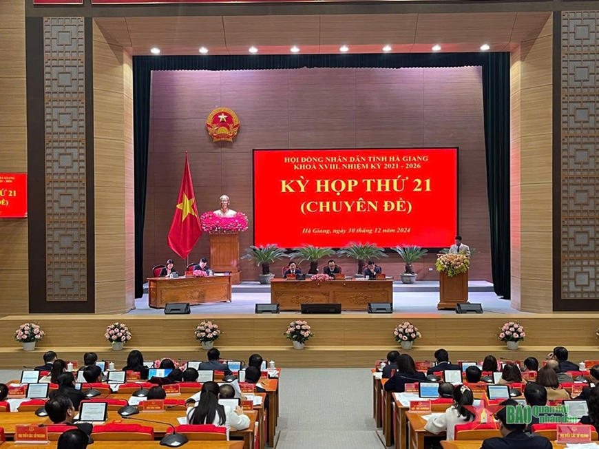 Đồng chí Phan Huy Ngọc được bầu giữ chức Chủ tịch UBND tỉnh Hà Giang