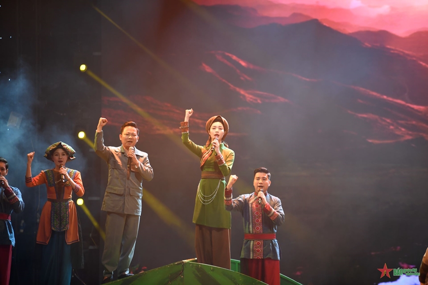 Tỏa sáng hình tượng Bộ đội Cụ Hồ trong chương trình nghệ thuật “Con đường từ trái tim”