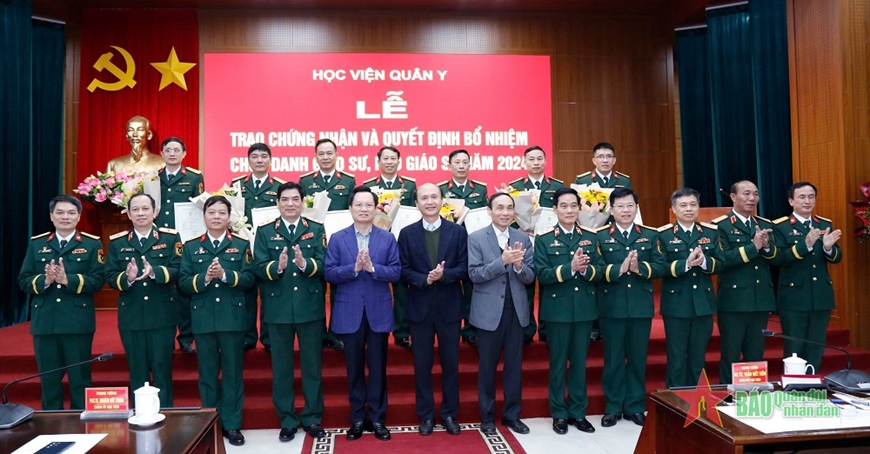 Học viện Quân y có thêm 7 phó giáo sư