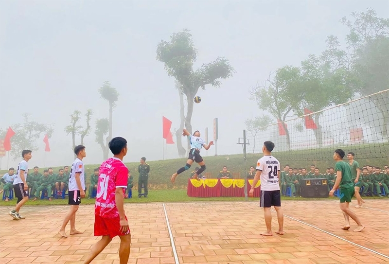 Cán bộ, chiến sĩ toàn quân đón mừng năm mới vui tươi