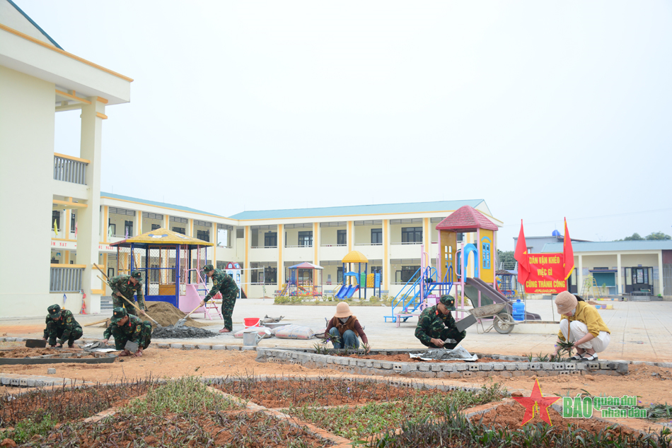 Bao nhiêu việc nghĩa, bấy nhiêu ân tình!