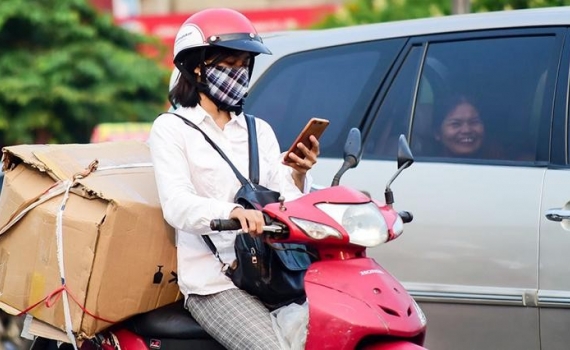 Sử dụng điện thoại khi lái xe sẽ bị xử phạt như thế nào?