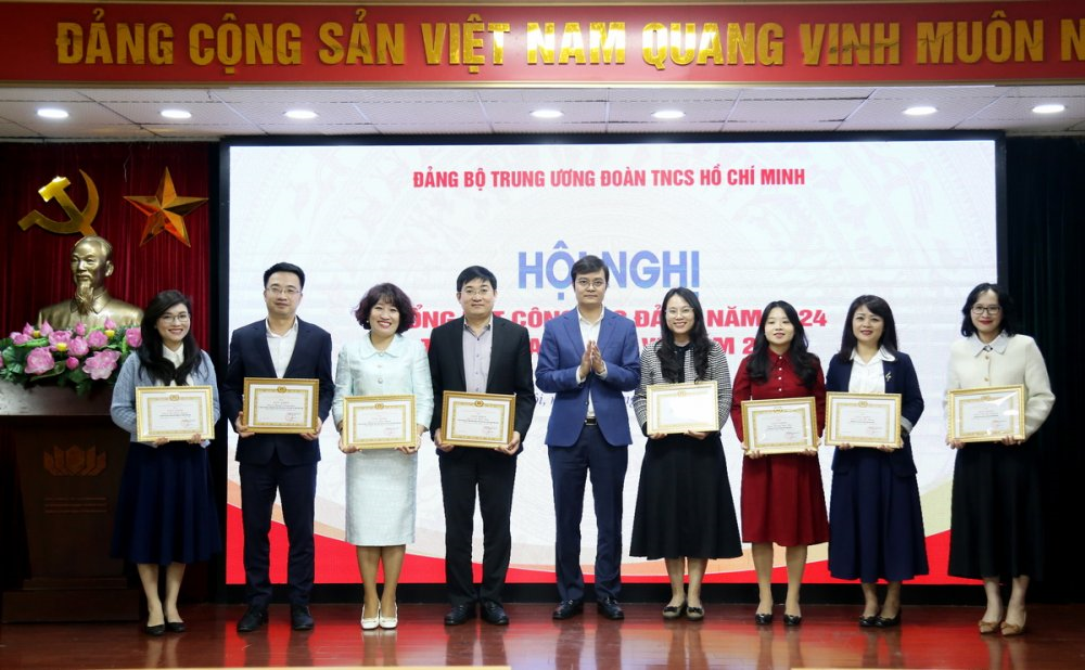 Tập trung thực hiện hiệu quả việc sắp xếp tổ chức đảng trực thuộc Đảng bộ Trung ương Đoàn