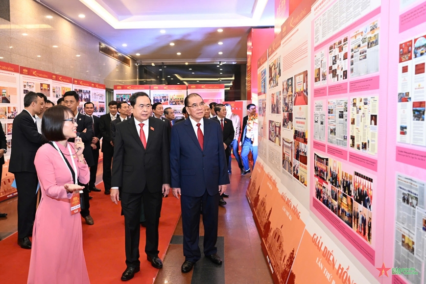 Lễ trao Giải Diên Hồng - Giải báo chí toàn quốc về Quốc hội và Hội đồng nhân dân lần thứ ba