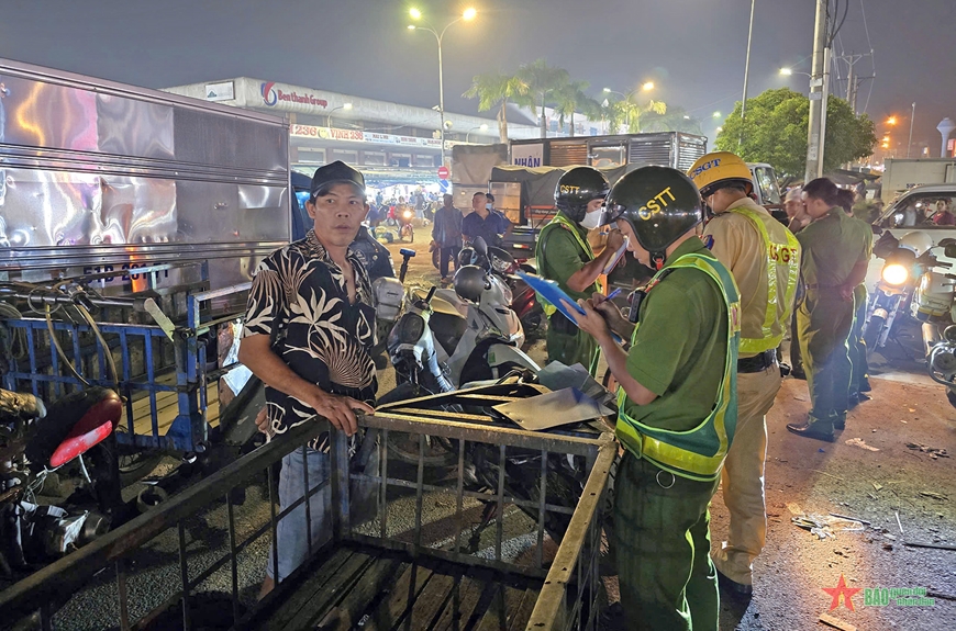 Quyết liệt trấn áp tội phạm, giữ gìn trật tự giao thông