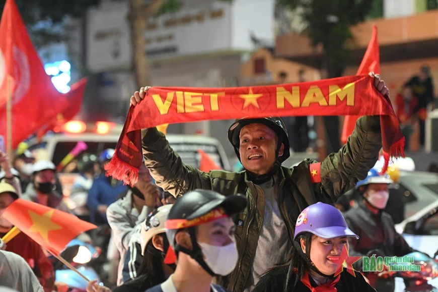Đội tuyển Việt Nam về nước khi nào, "rước" cúp vô địch ra sao?