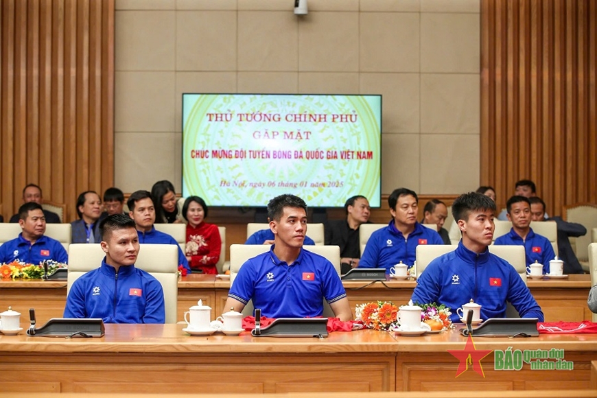Thủ tướng Phạm Minh Chính gặp mặt, khen thưởng đội tuyển Việt Nam
