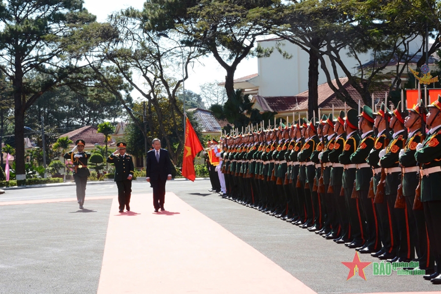 Tổng Bí thư Tô Lâm thăm, làm việc tại Quân đoàn 34 và Binh đoàn 15