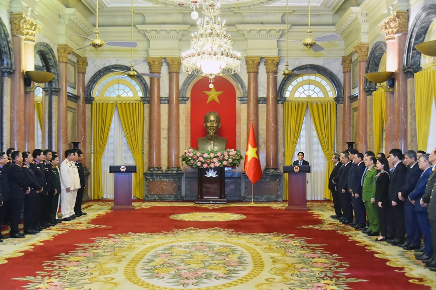 Chủ tịch nước trao Quyết định bổ nhiệm Phó viện trưởng và Kiểm sát viên Viện Kiểm sát Nhân dân Tối cao