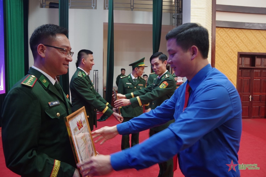 Bộ đội Biên phòng tỉnh Quảng Bình tuyên dương "Gương mặt trẻ tiêu biểu" năm 2024