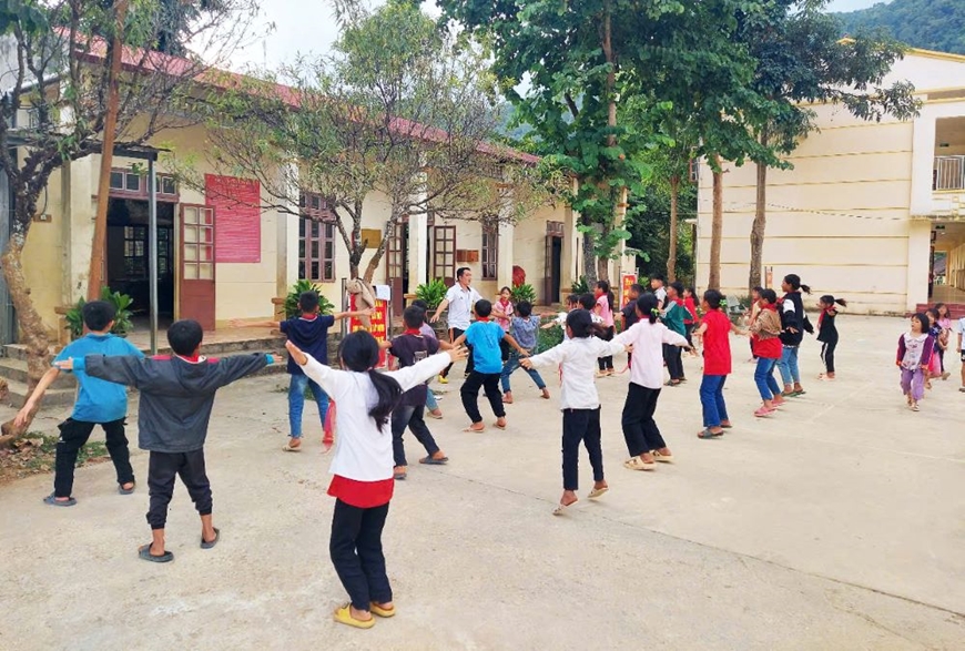 Về đề xuất bỏ quy định kỷ luật đảng viên sinh con thứ 3