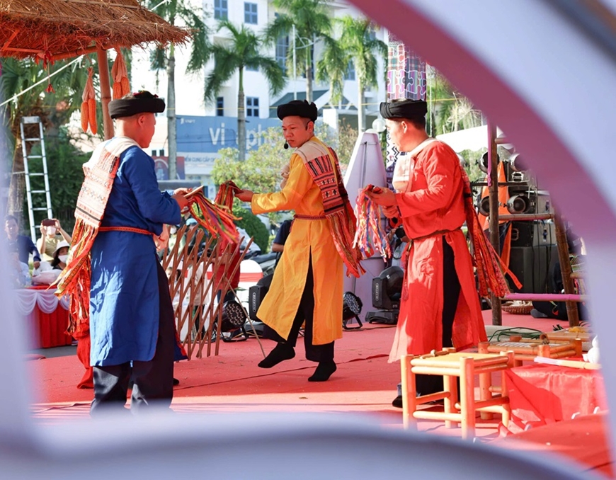 Lễ trưởng thành của người Sán Chỉ