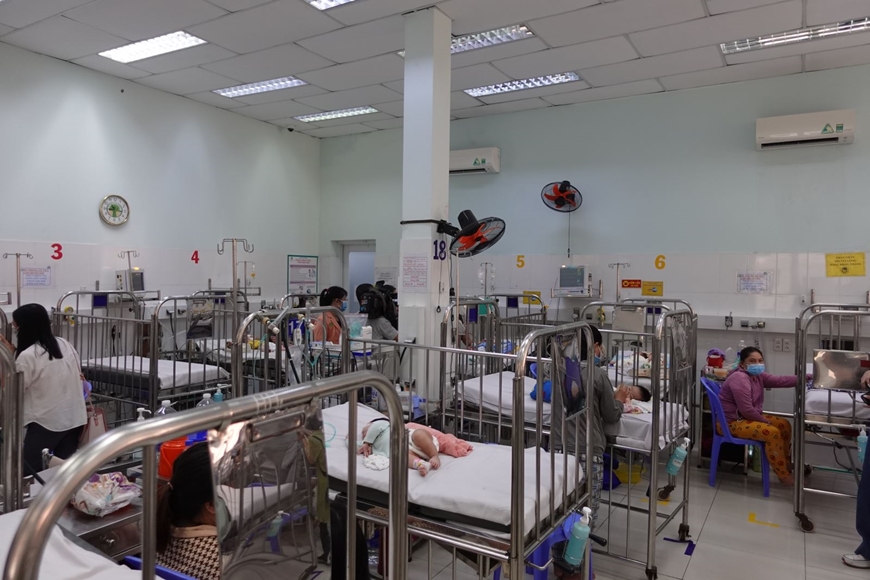 Giám sát dịch bệnh ngay tại cửa khẩu, không để xâm nhập, lây lan vào Việt Nam