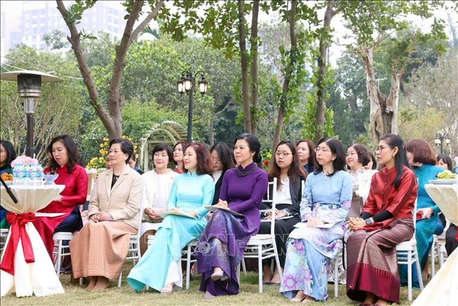 Phu nhân Tổng Bí thư gặp mặt thân mật đầu năm mới với Nhóm Phụ nữ Cộng đồng ASEAN tại Hà Nội