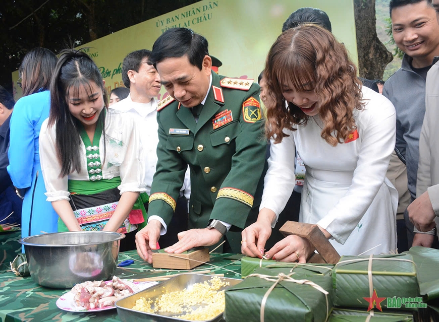 Chủ tịch nước Lương Cường tham dự nhiều hoạt động trong Chương trình “Xuân Biên phòng ấm lòng dân bản”