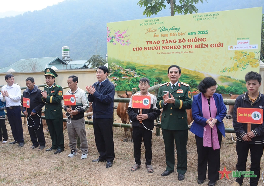 Chủ tịch nước Lương Cường tham dự nhiều hoạt động trong Chương trình “Xuân Biên phòng ấm lòng dân bản”