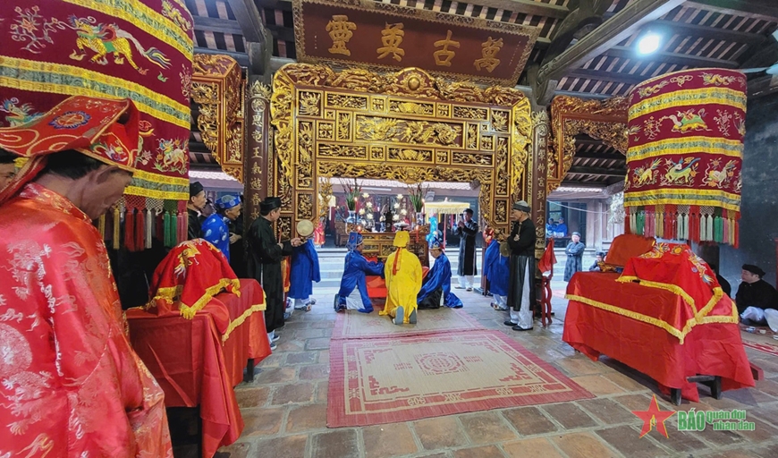 Về Mạch Tràng dự tục khao ỉ
