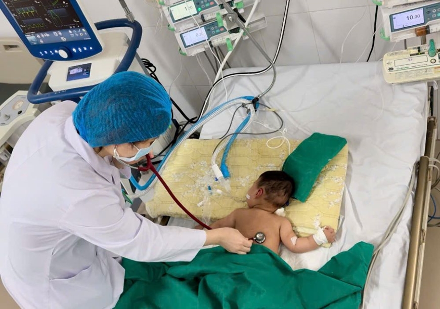Không chủ quan khi trẻ mắc sởi
