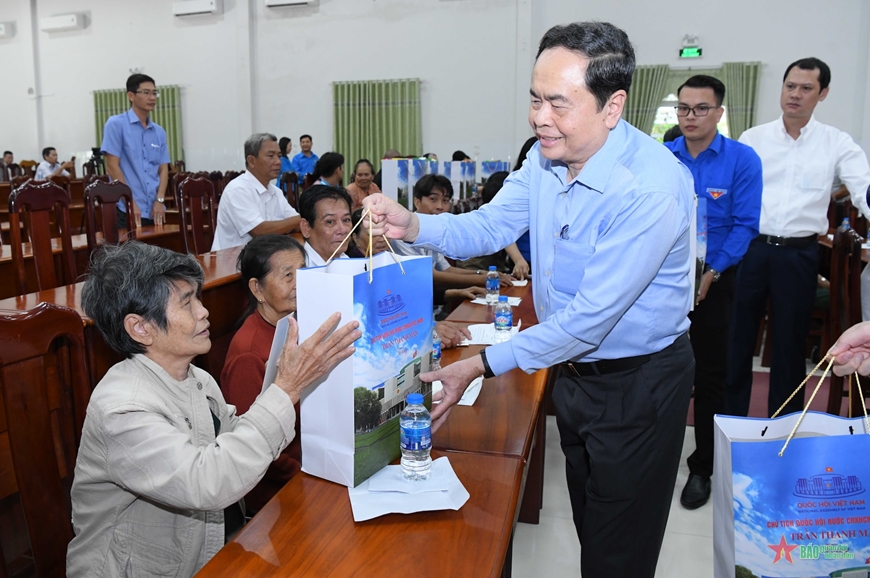 Chủ tịch Quốc hội Trần Thanh Mẫn: Hậu Giang phấn đấu tăng trưởng GRDP đạt 10-11% năm 2025