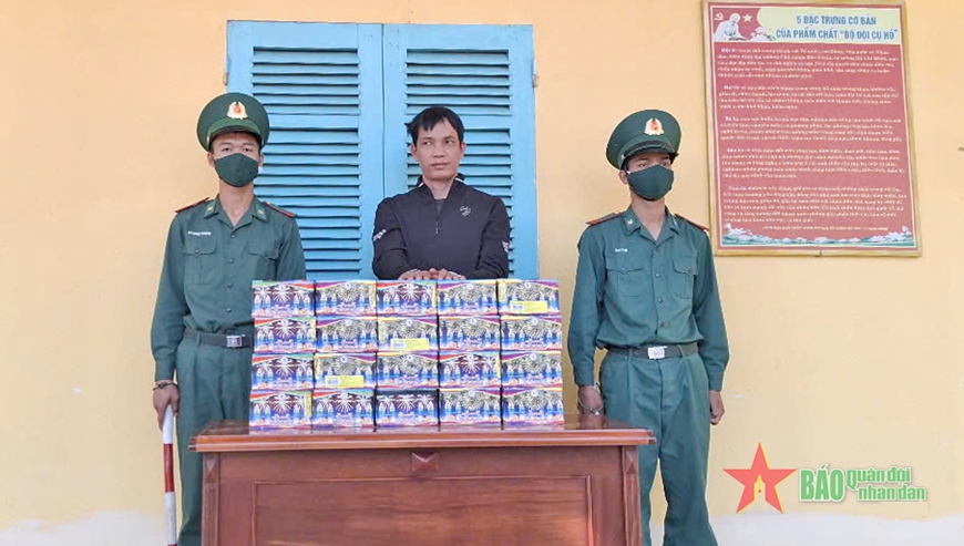 Bộ đội Biên phòng tỉnh Gia Lai bắt giữ đối tượng vận chuyển pháo nổ