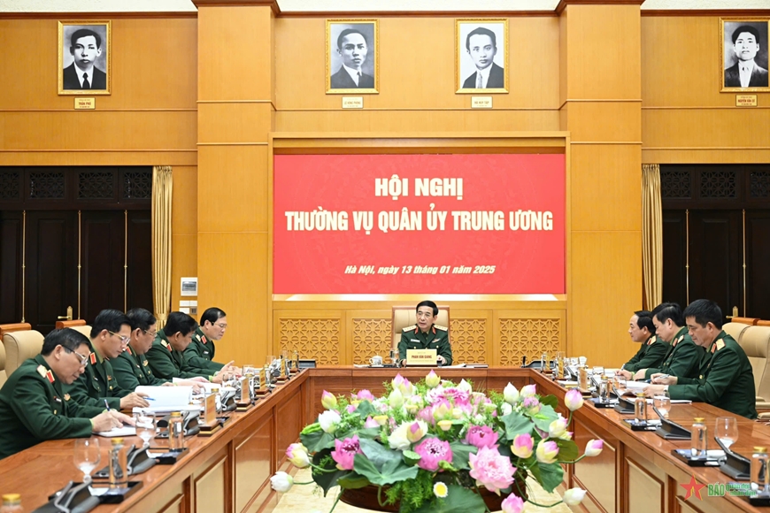 Đại tướng Phan Văn Giang chủ trì Hội nghị Thường vụ Quân ủy Trung ương