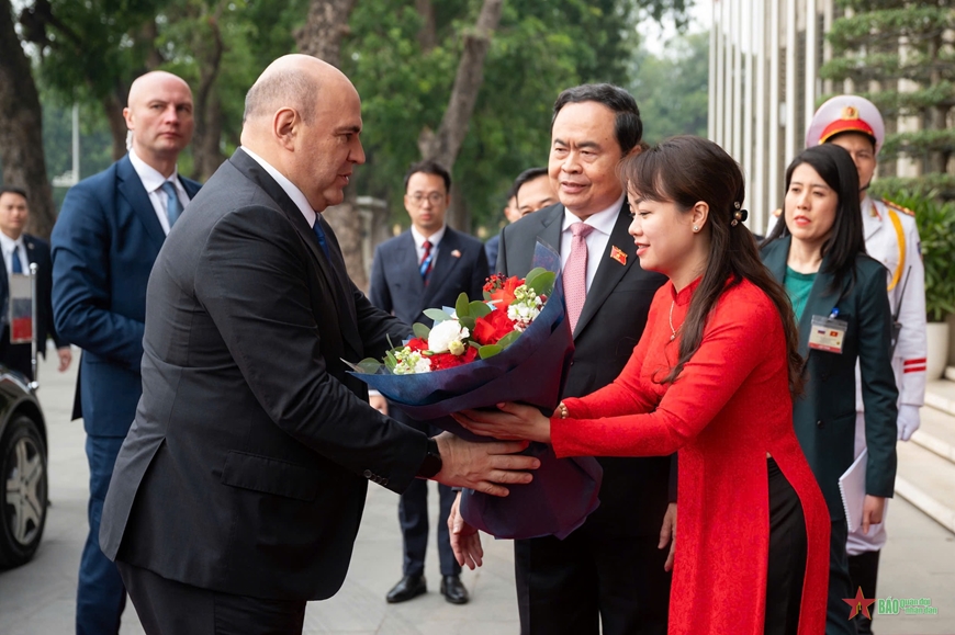 Chủ tịch Quốc hội Trần Thanh Mẫn hội kiến Thủ tướng Liên bang Nga Mikhail Mishustin