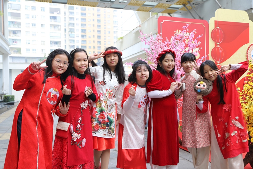 Gieo mầm văn hóa Tết Việt trong tiềm thức học sinh