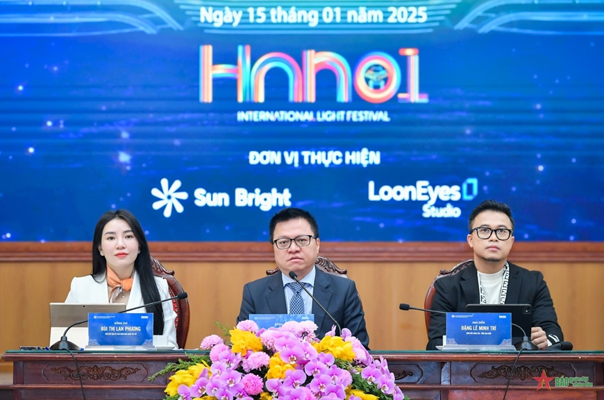 2025 drone trình diễn “Hòa nhạc ánh sáng - Chào năm mới 2025”