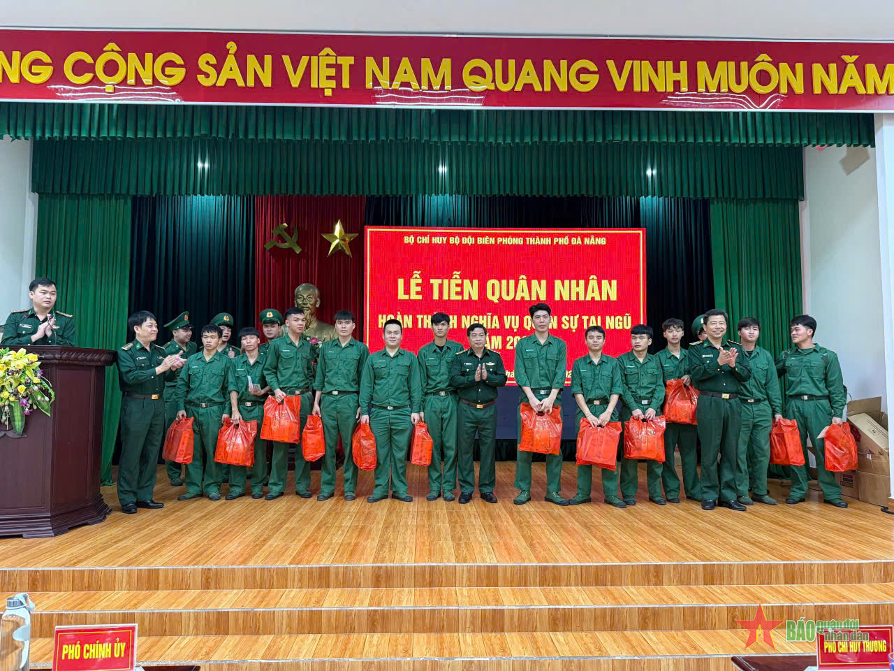 Bộ đội Biên phòng TP Đà Nẵng tiễn quân nhân hoàn thành nghĩa vụ quân sự năm 2025