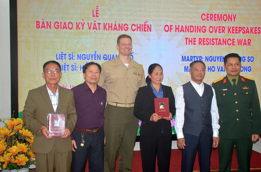 Kỷ vật trở về sau hơn nửa thế kỷ lưu lạc