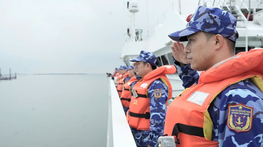 Chuyện về tàu Cảnh sát biển 8005 - Bài 1: Những phút giây trải lòng