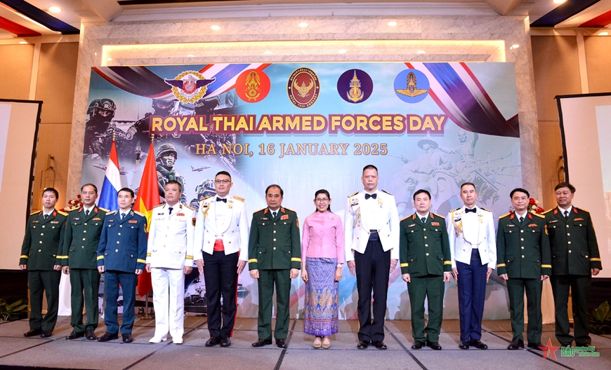 Chiêu đãi nhân Ngày truyền thống Quân đội Hoàng gia Thái Lan