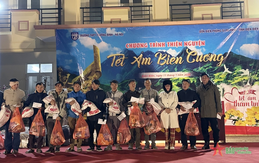 "Tết ấm biên cương" ở Nậm Pồ