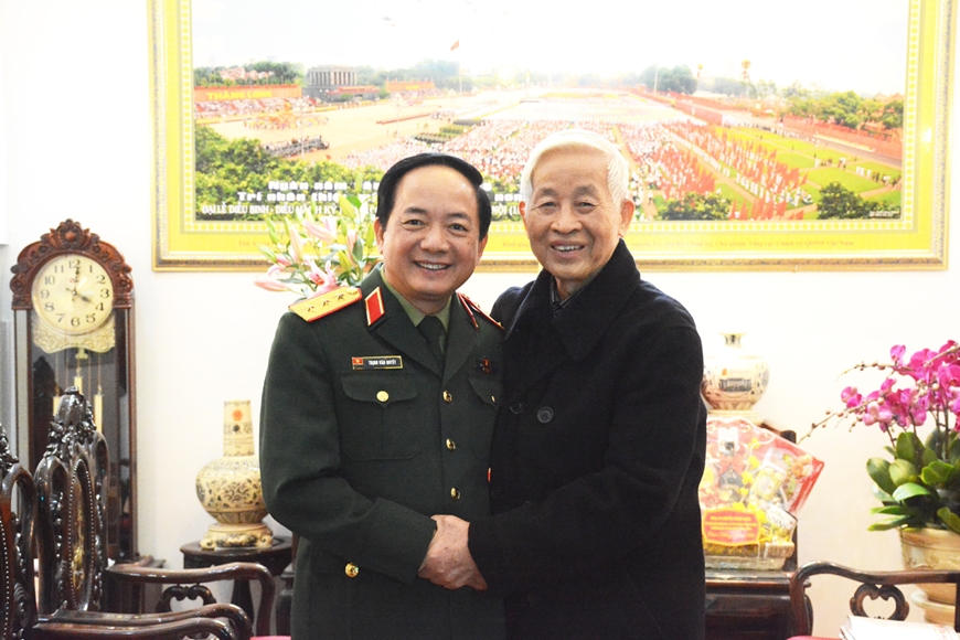 Thượng tướng Trịnh Văn Quyết thăm, chúc Tết các đồng chí nguyên lãnh đạo Quân đội