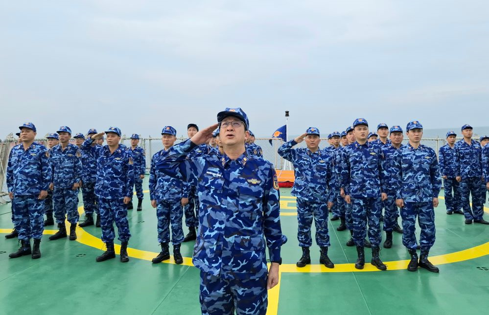 Chuyện về tàu Cảnh sát biển 8005 - Bài 1: Những phút giây trải lòng