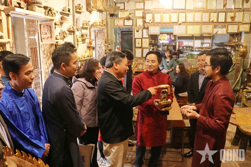 View - 	Về Đường Lâm đón “Tết làng Việt” chào Xuân Ất Tỵ 2025