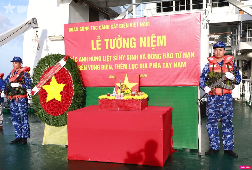 Bộ tư lệnh Cảnh sát biển kiểm tra chống khai thác IUU và chúc Tết các đơn vị